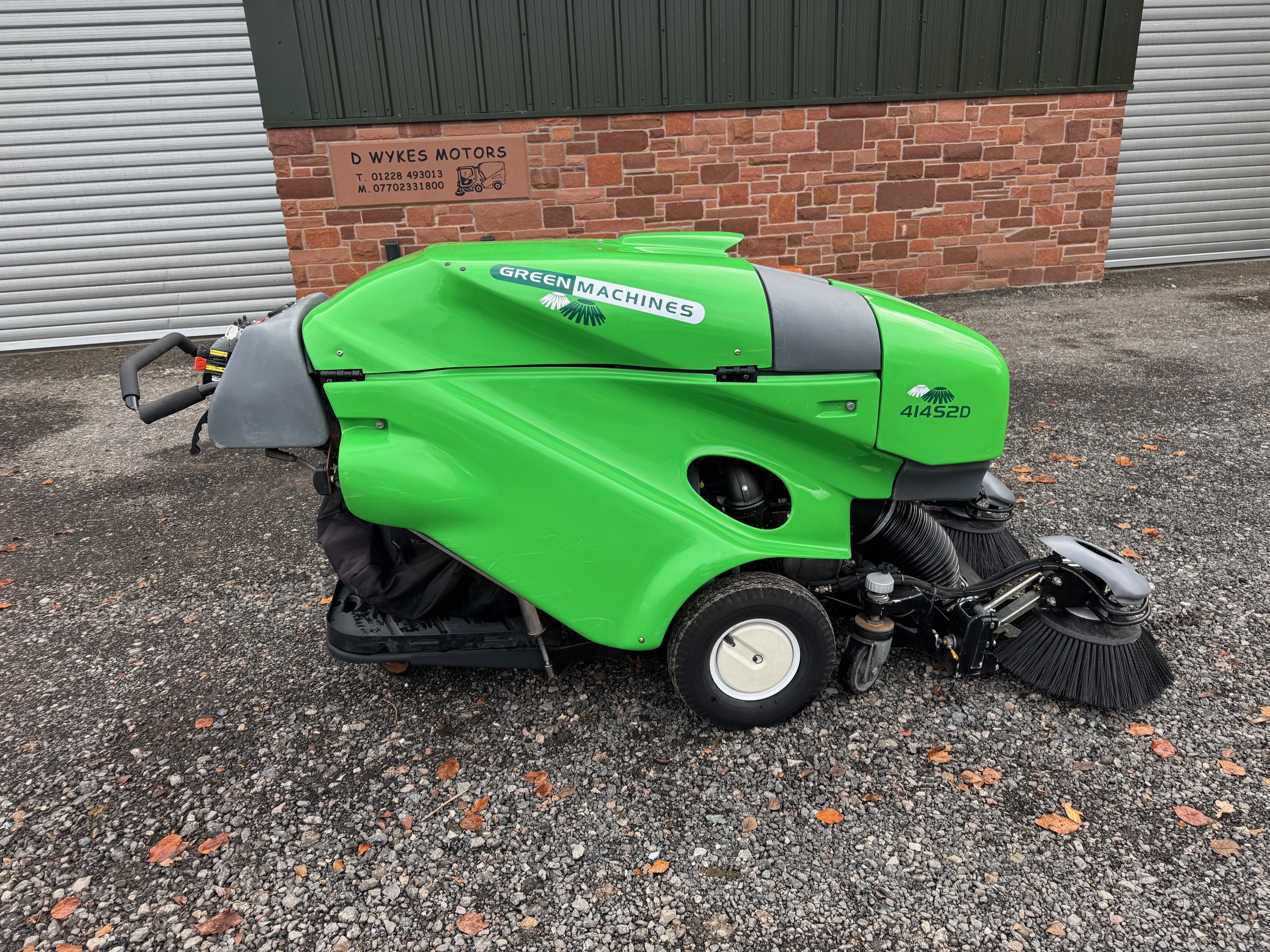 Tennant Green Machine 414S2D Road Sweeper / 2021 Model