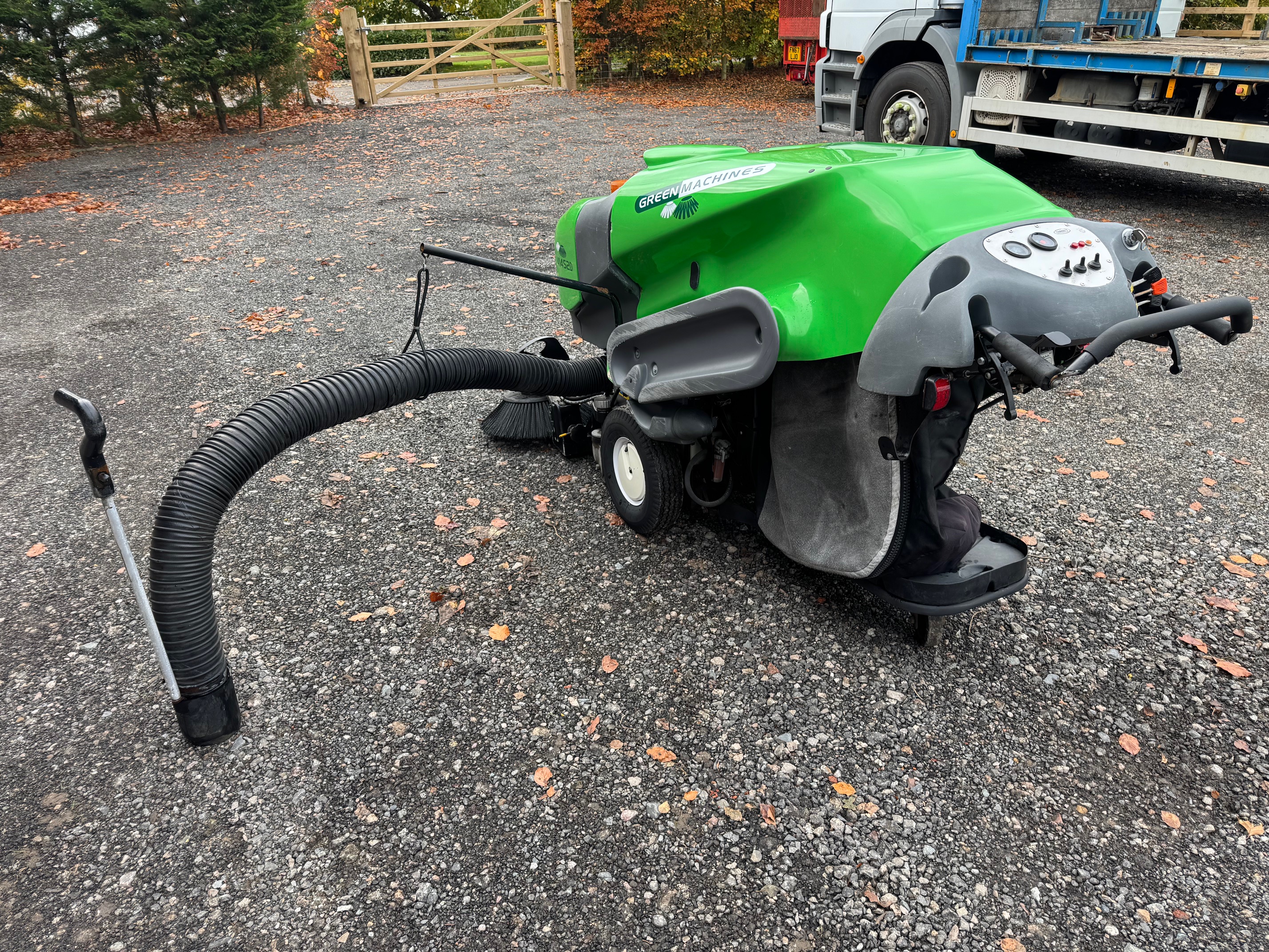 Tennant Green Machine 414S2D Road Sweeper / 2021 Model