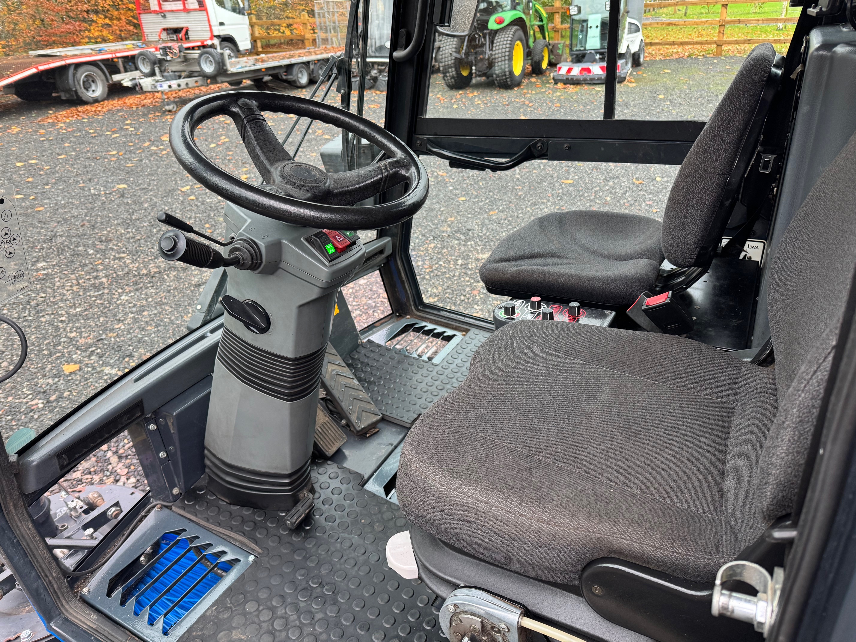 Schmidt Swingo 200+ Road Sweeper / Pressure Washer