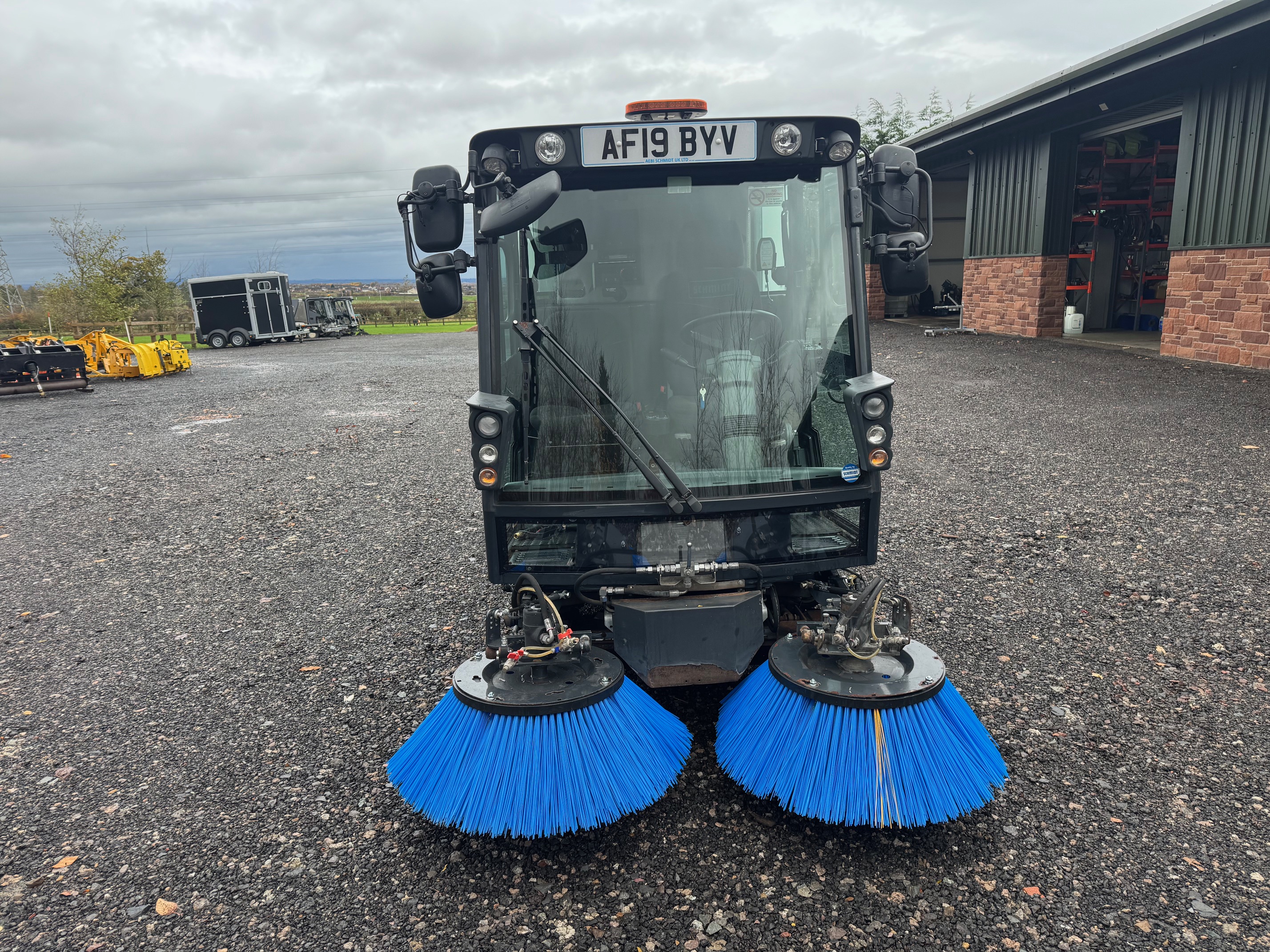 Schmidt Swingo 200+ Road Sweeper / Pressure Washer