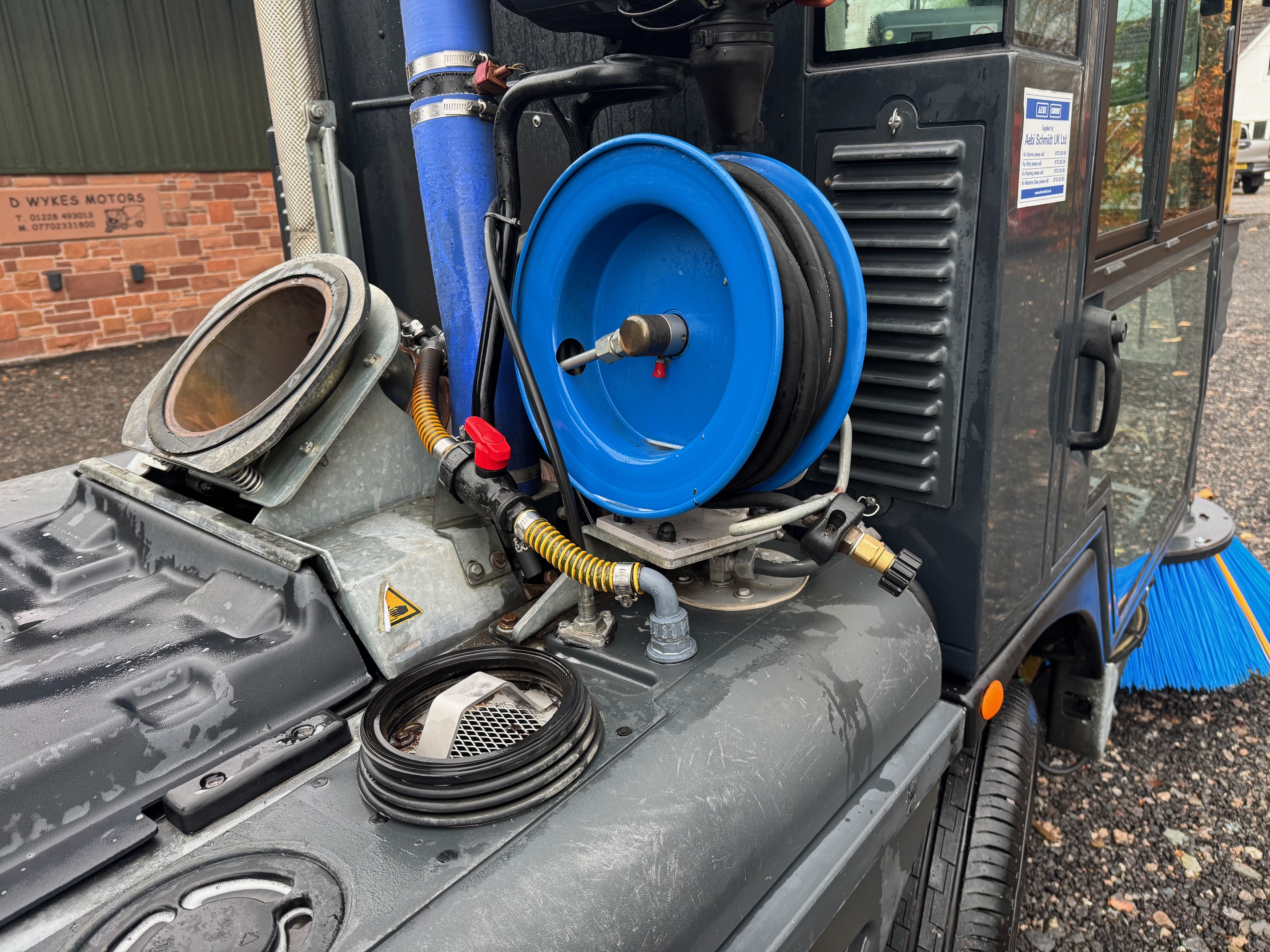 Schmidt Swingo 200+ Road Sweeper / Pressure Washer