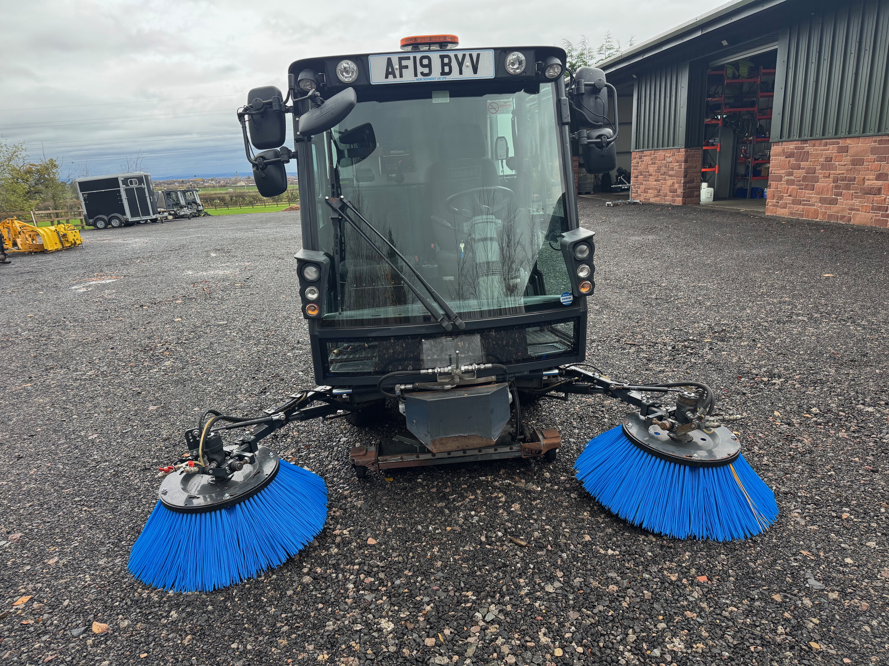 Schmidt Swingo 200+ Road Sweeper / Pressure Washer