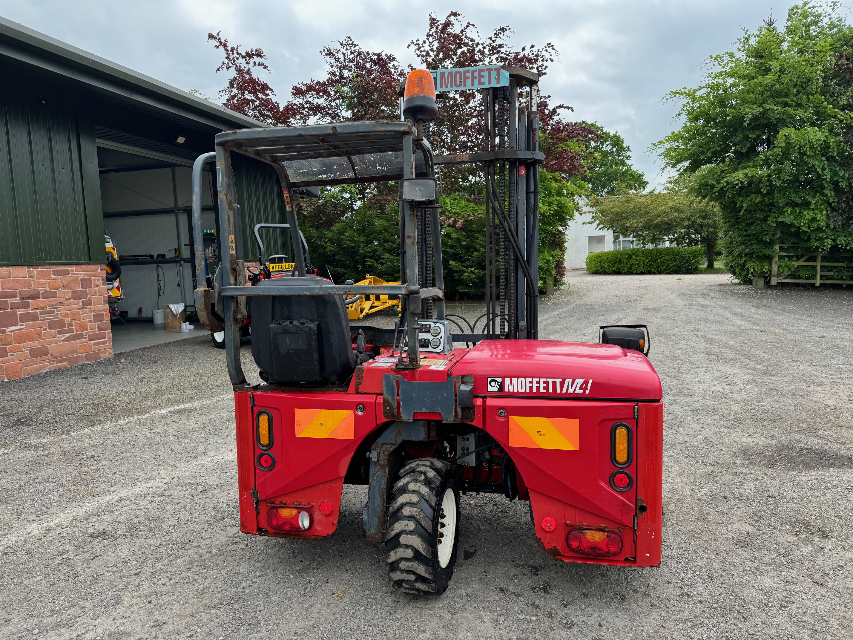 Moffett Mounty M4 Forklift Truck