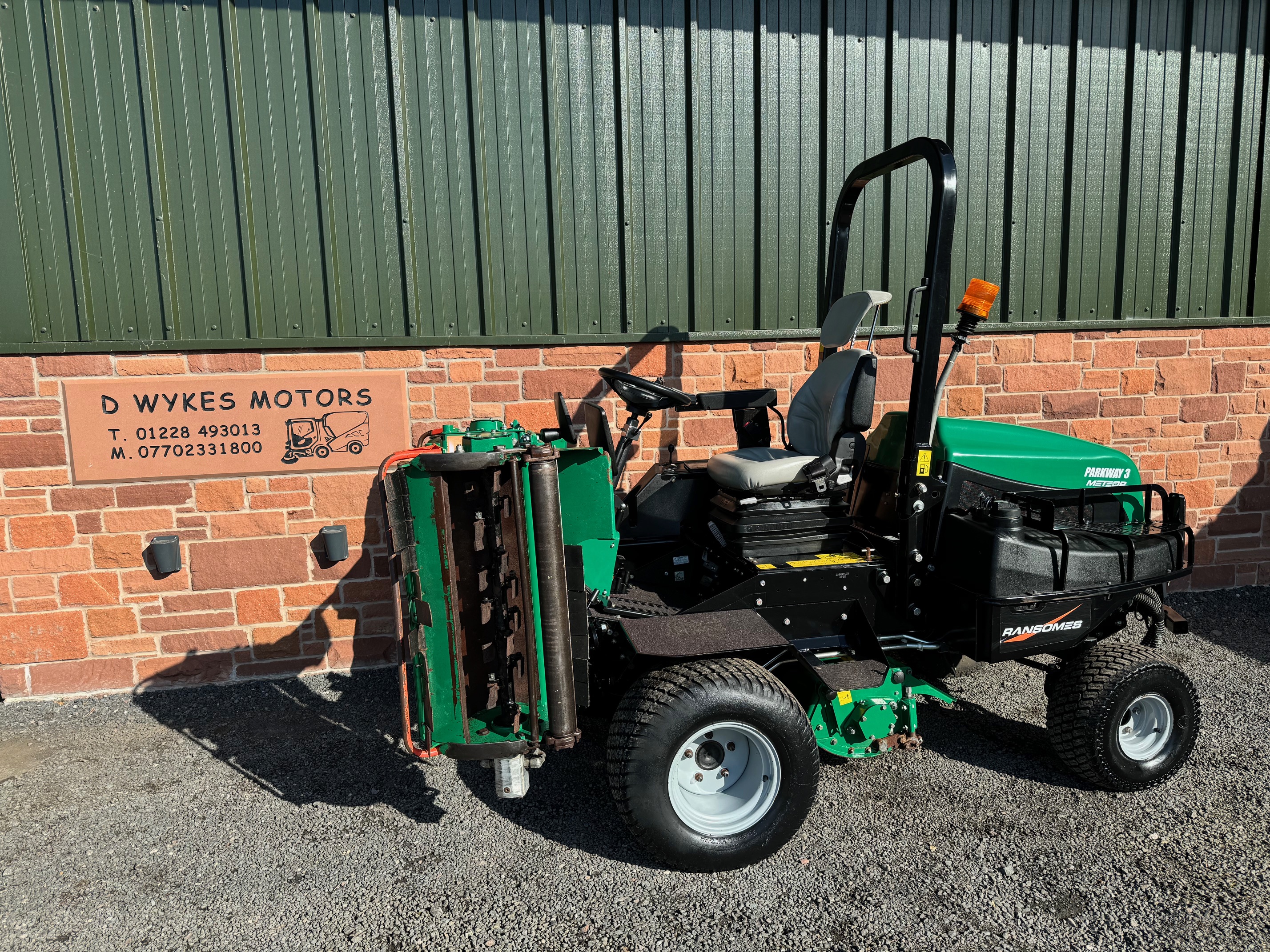 Ransomes parkway 3 meteor flail mower 