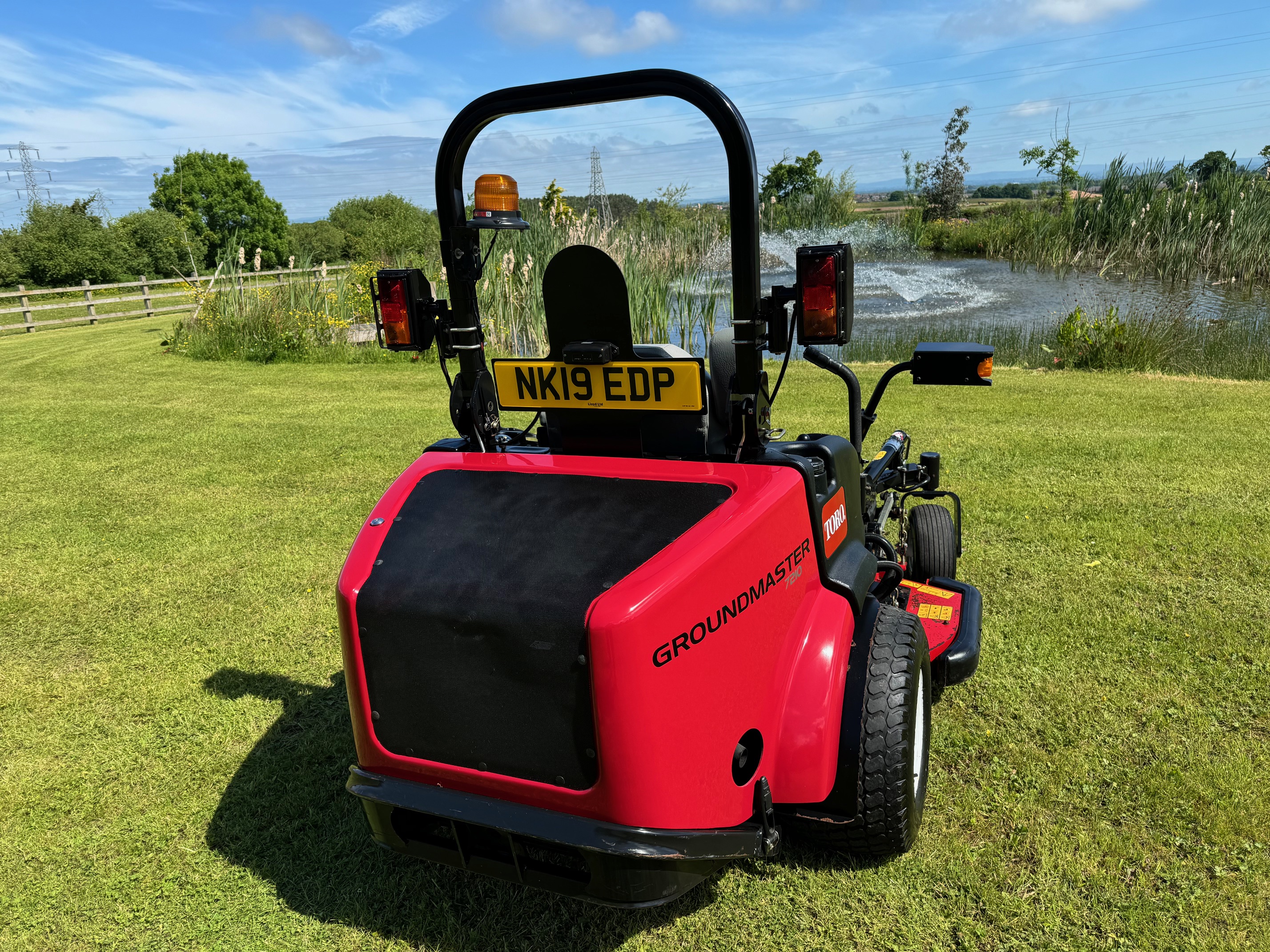 Toro groundmaster 7210 zero turn mower