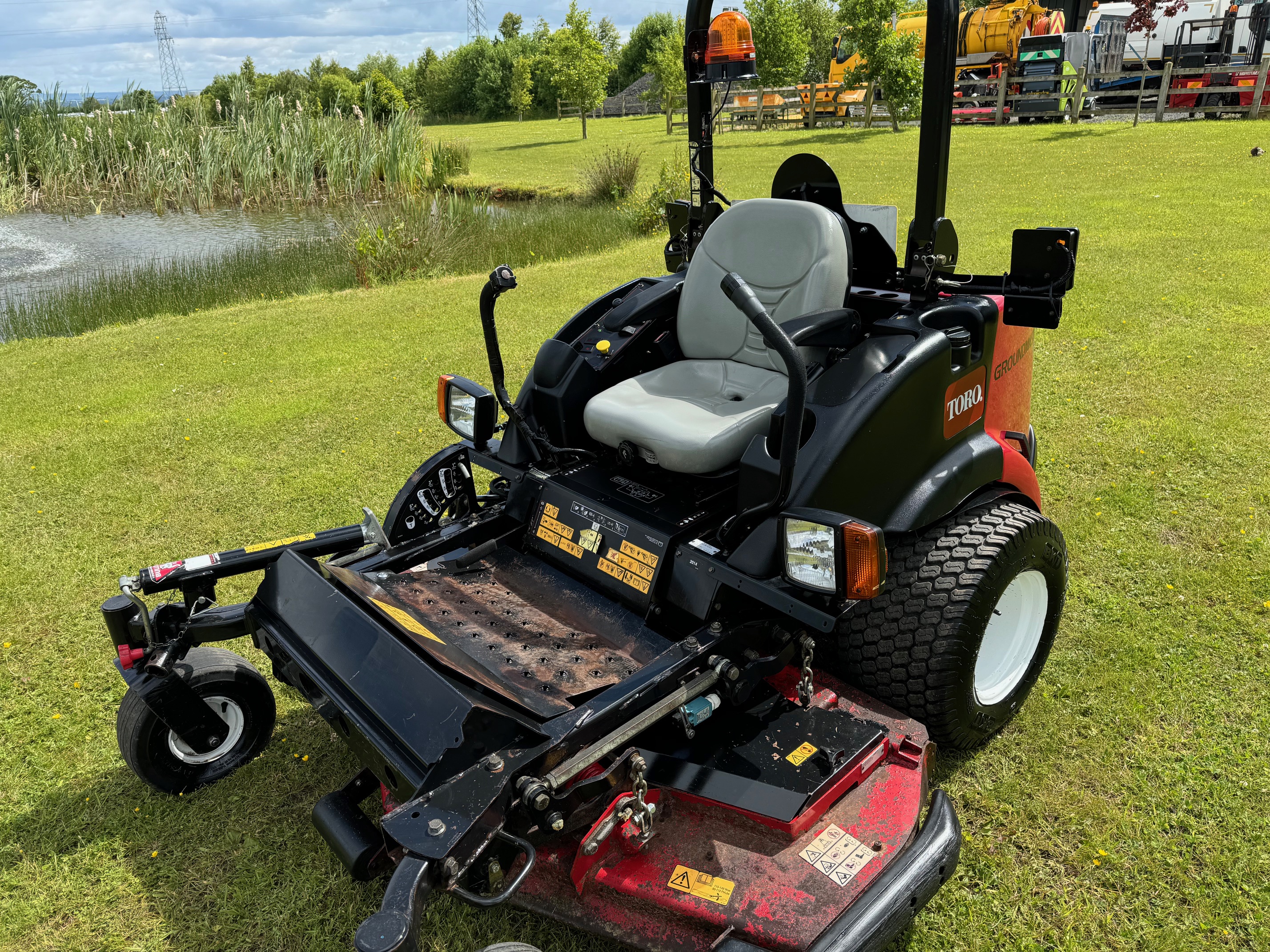 Toro groundmaster 7210 zero turn mower / Kubota engine