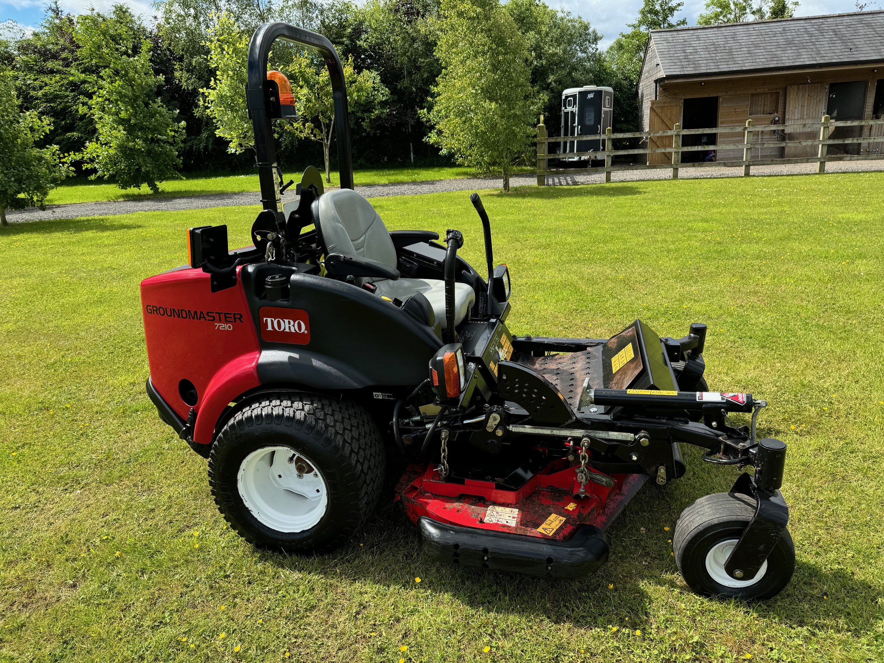 Toro groundmaster 7210 zero turn mower / Kubota engine