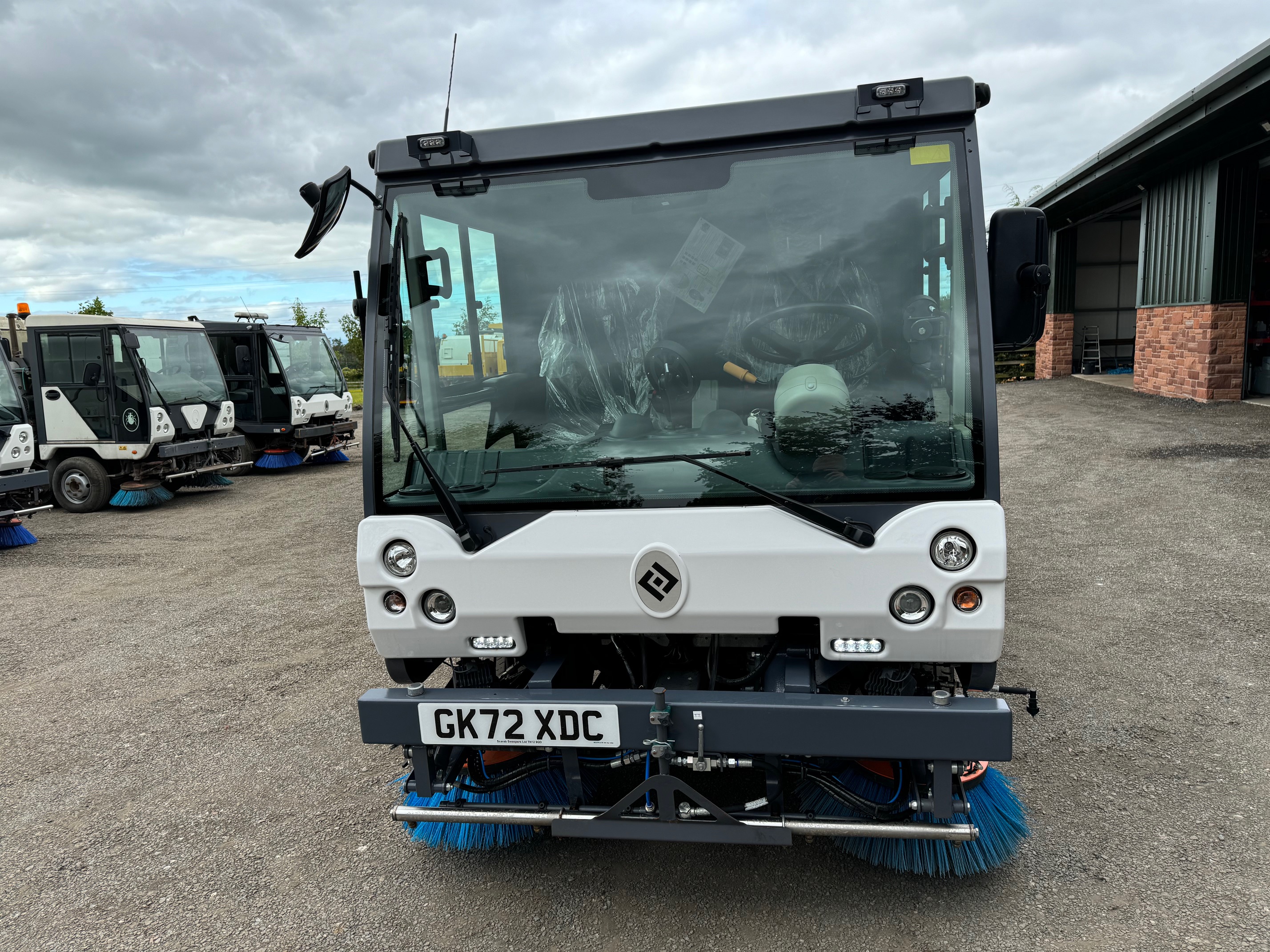 Scarab M25H Road Sweeper / 2022 Model - 18 Hours Use Only