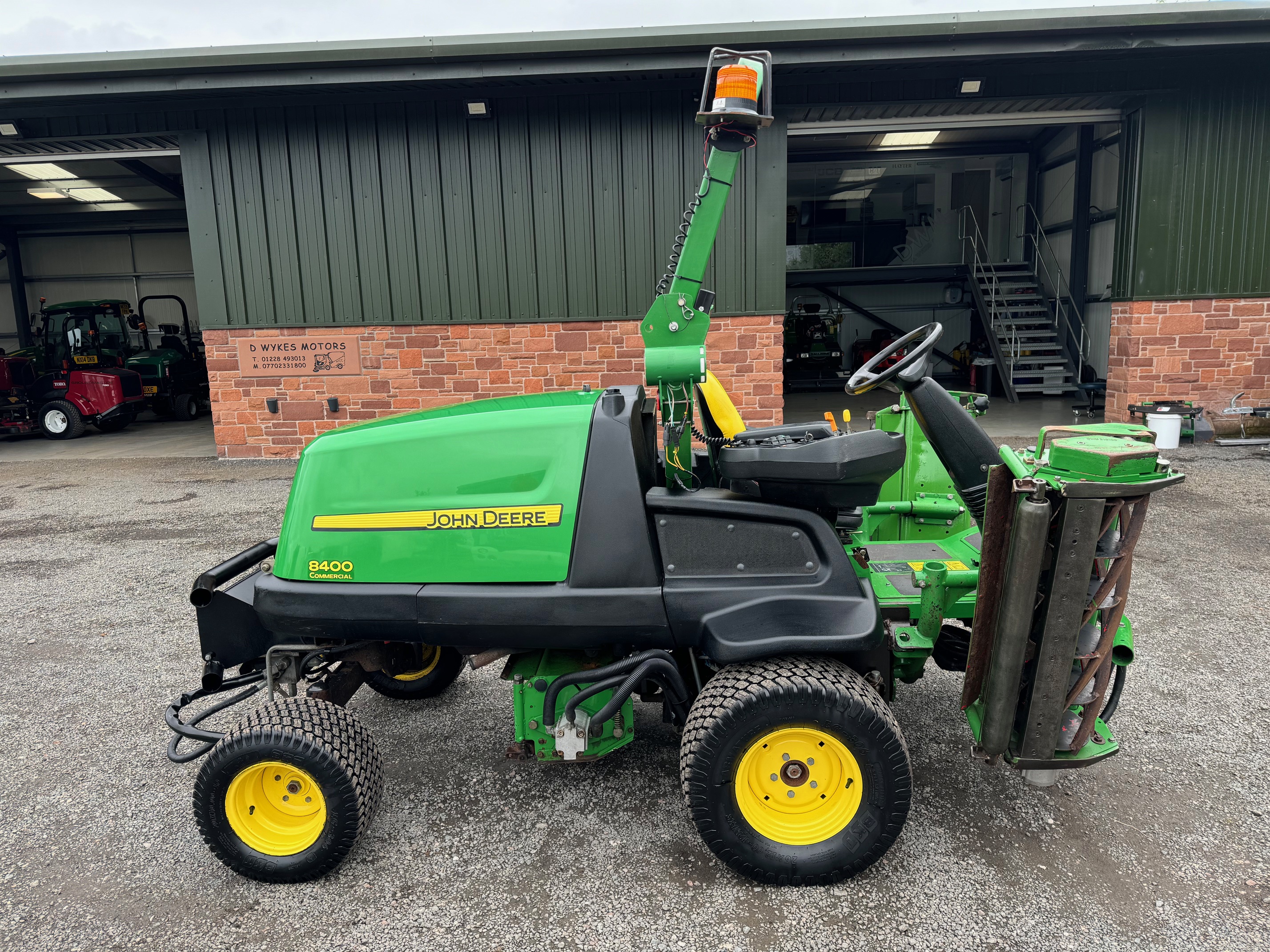 John Deere 8400 Commercial Mower