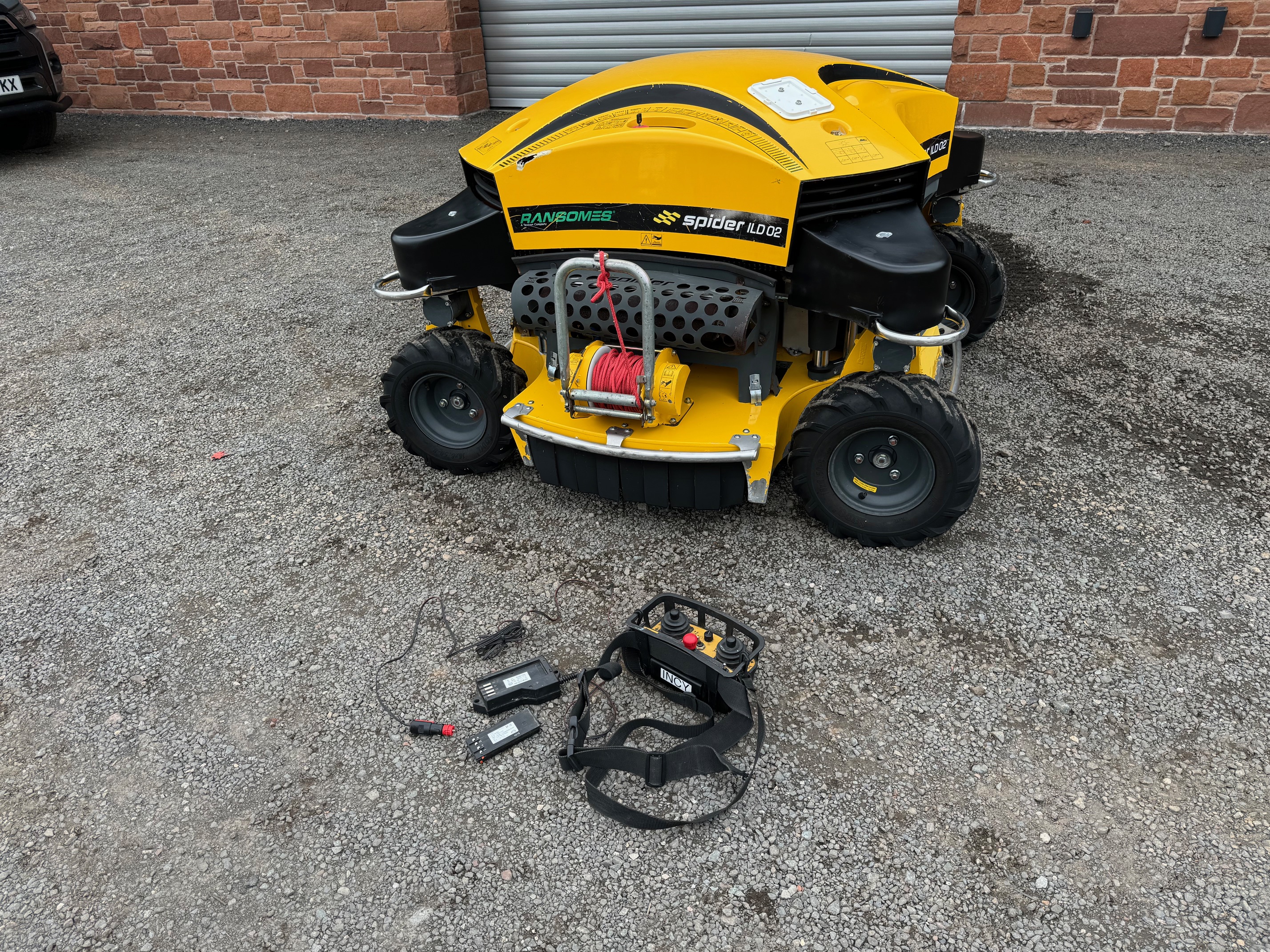 Ransomes spider ild02 remote control bank mower 