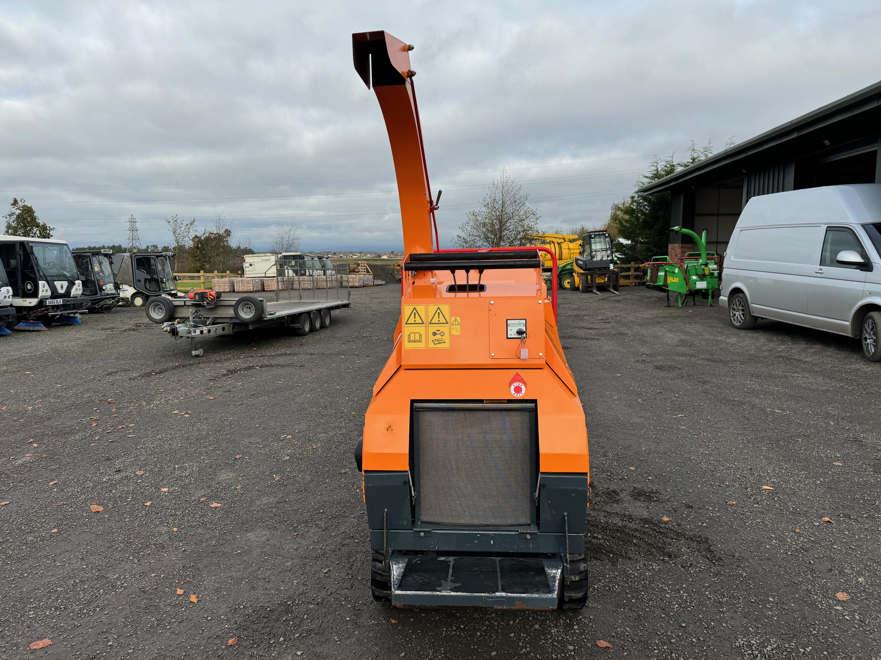 Jensen A540 tracked wood chipper / Genuine 395 hours use 