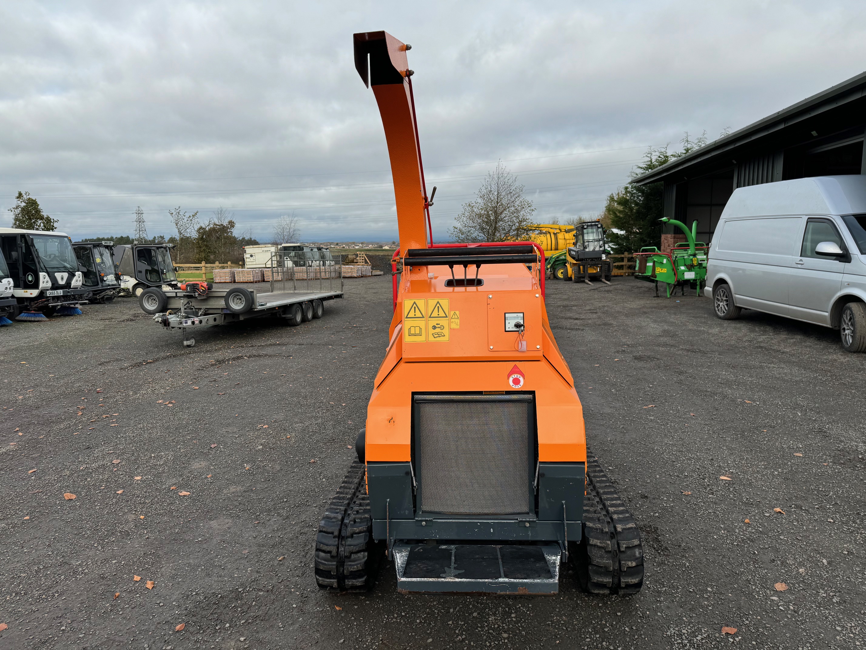 Jensen A540 tracked wood chipper / Genuine 395 hours use 