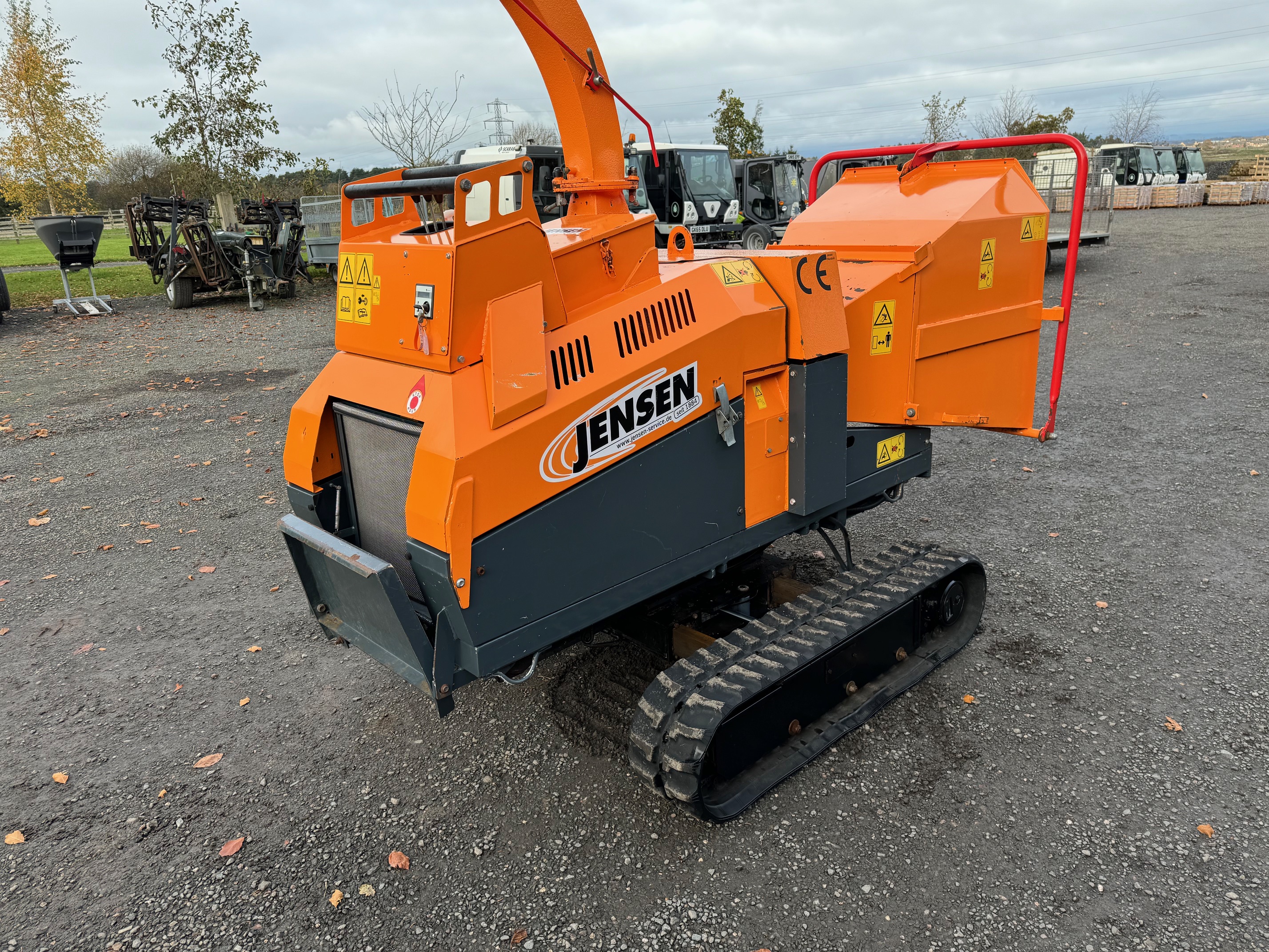 Jensen A540 tracked wood chipper / Genuine 395 hours use 