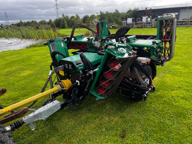 Ransomes TG4650 tractor trailer mower / 7 gang unit