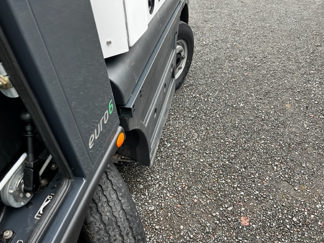 Schmidt Swing Road Sweeper / Euro 6 - Pressure Washer