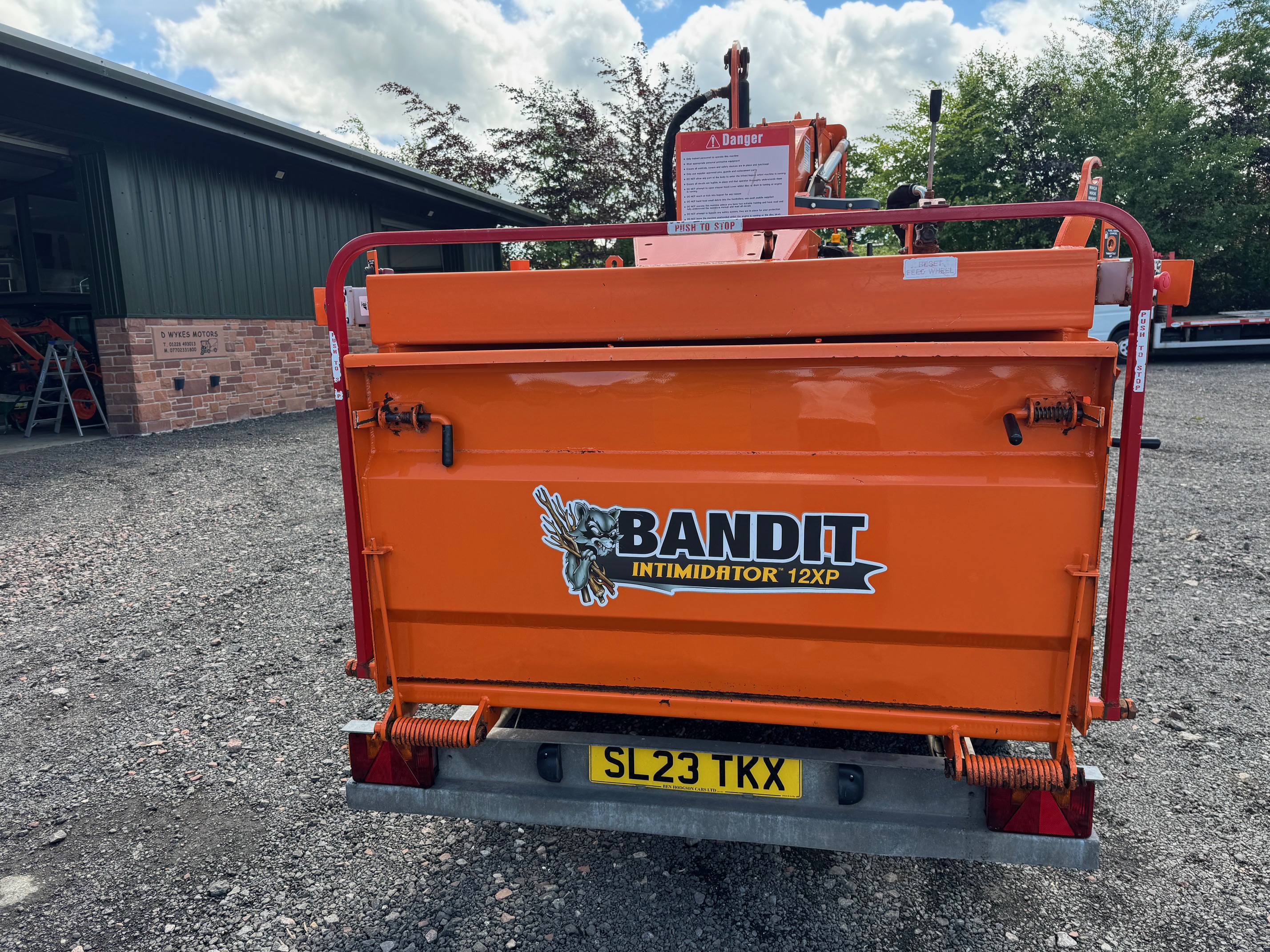 Bandit Intimidator 12XP Wood Chipper