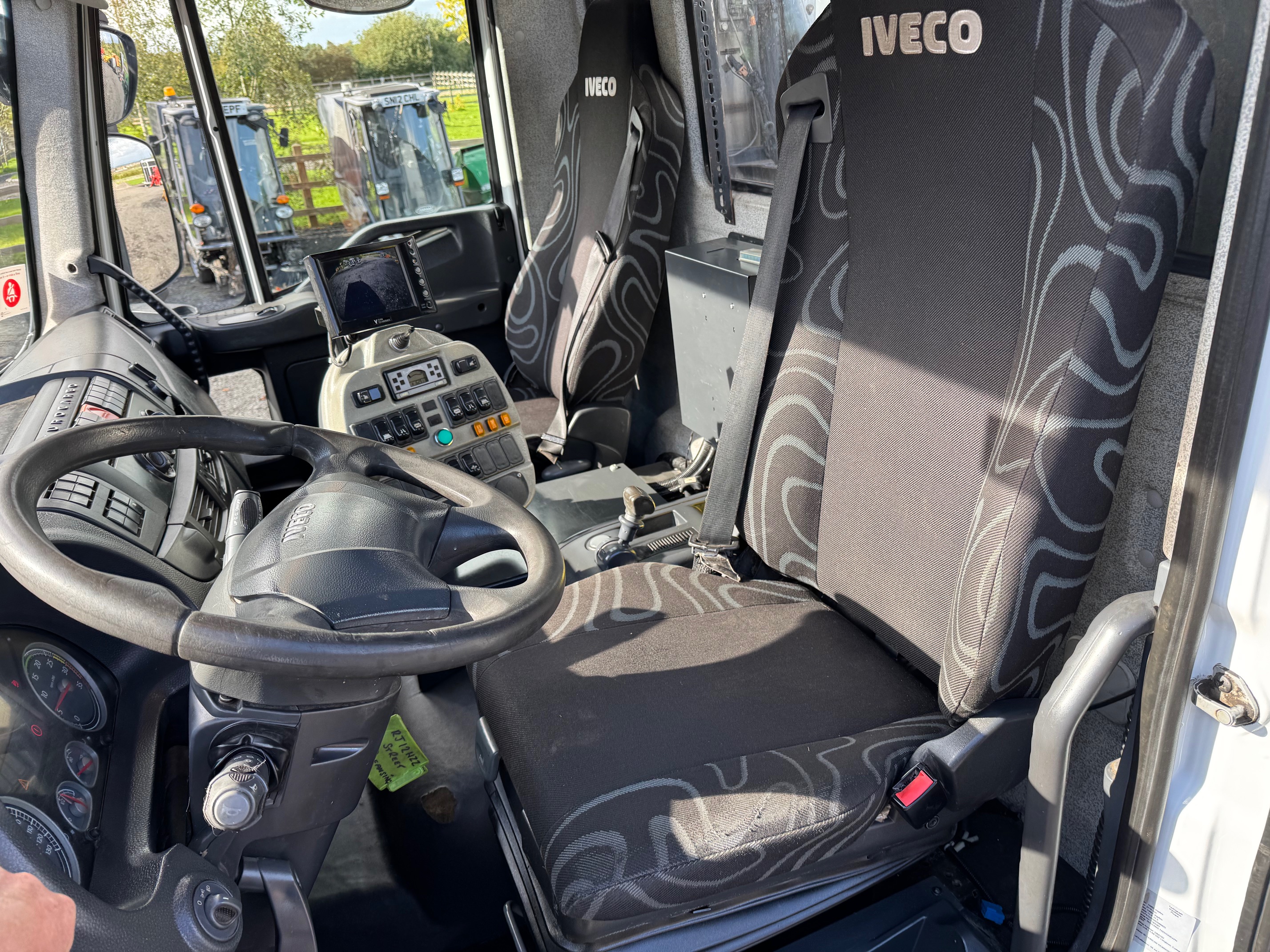 Iveco Johnston VT650 Road Sweeper / Bucher