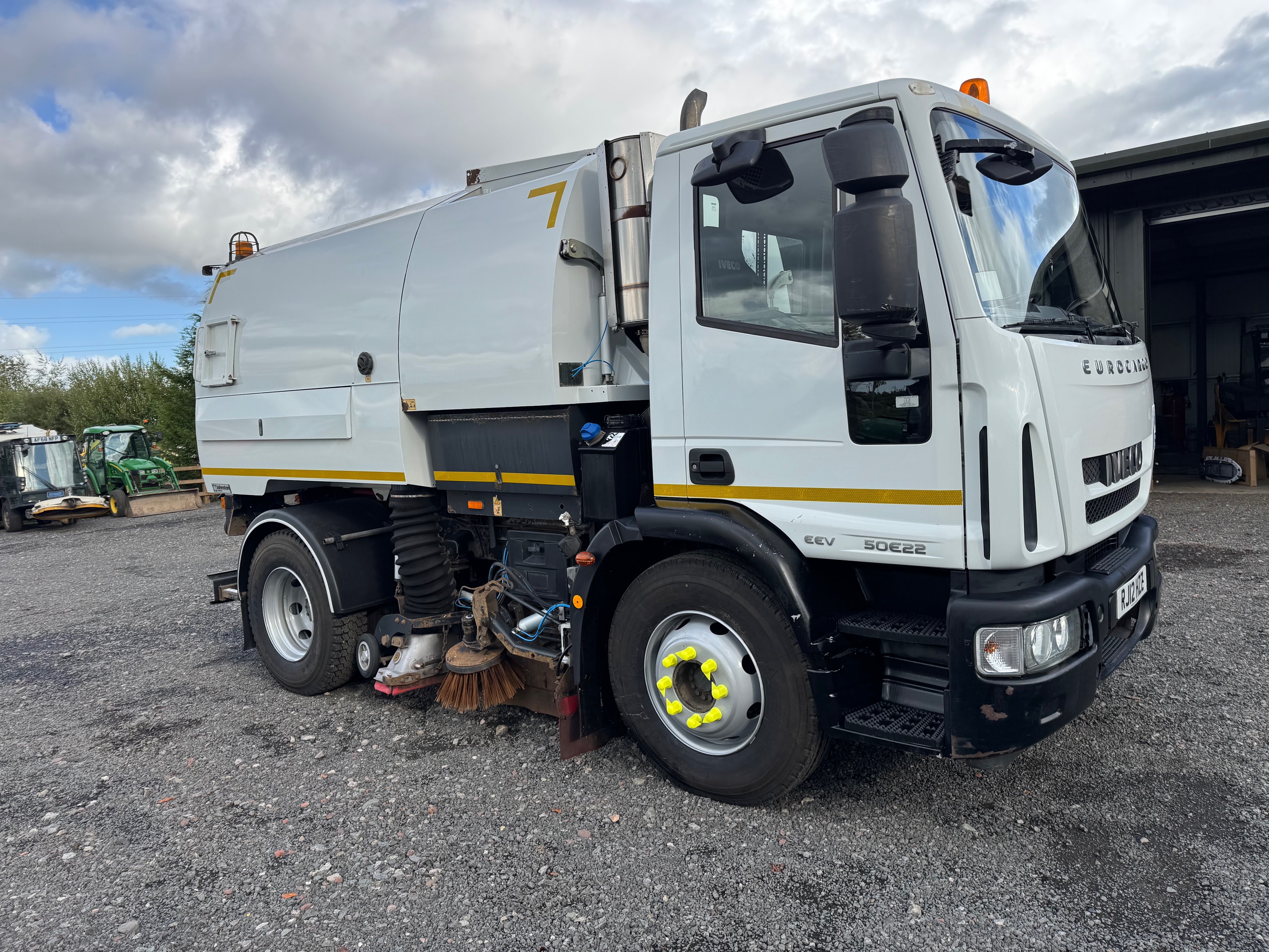 Iveco Johnston VT650 Road Sweeper / Bucher